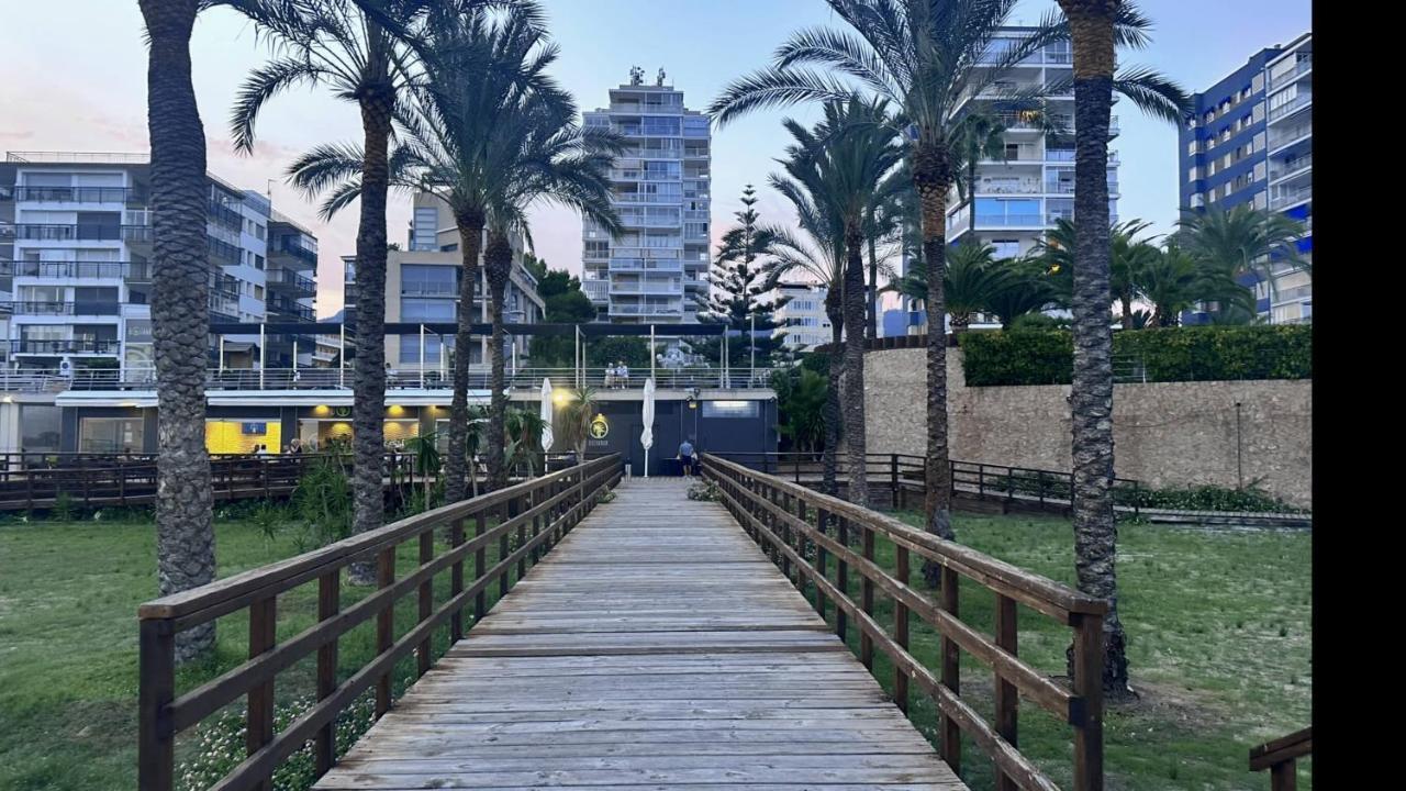 Piso A Pie De Playa Con Piscina Y Vistas Al Mar Lägenhet Benicàssim Exteriör bild